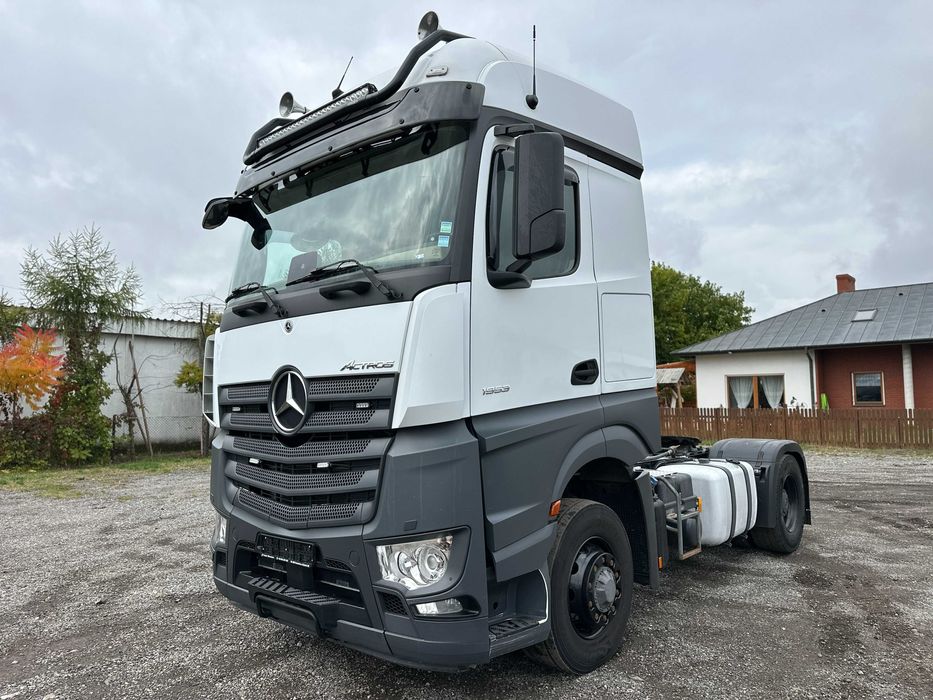 Ciągnik siodłowy Mercedes-Benz Actros 1853 4x4
