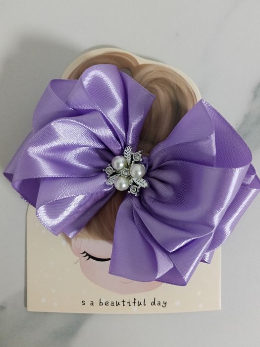 Ręcznie robiona spinka do włosów