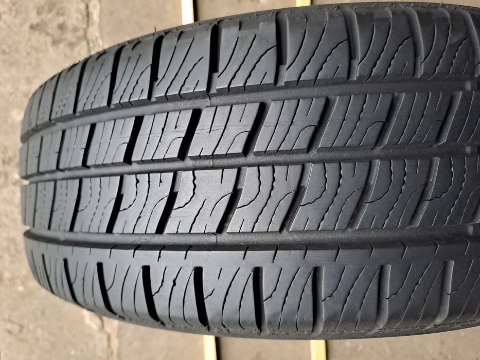Opona 215 65 R15C 104/102T GoodYear Cargo Vector 2