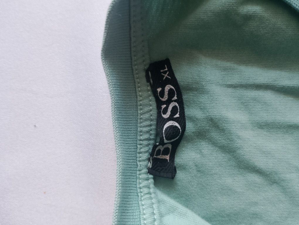 Koszulka męska Hugo Boss oryginalna rozmiar XL długość 67 szer 106