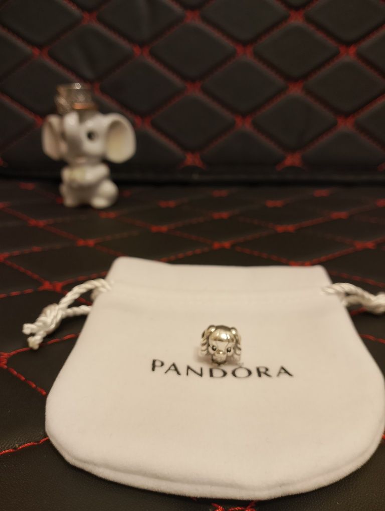 Zawieszka Pandora Disney Pies