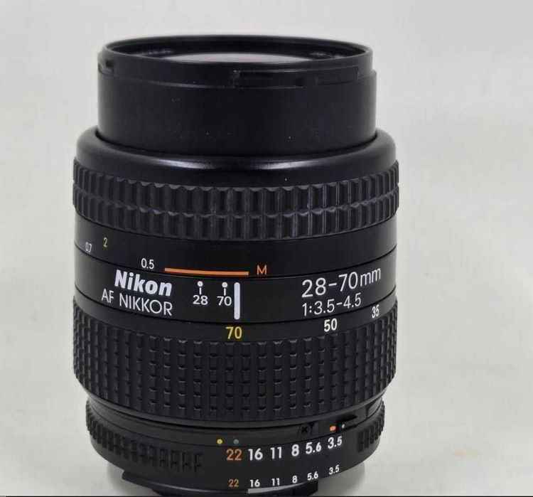 Nikon AF Nikkor 28-70mm f/3.5-4.5 Macro (Full Frame & DX) -Porto