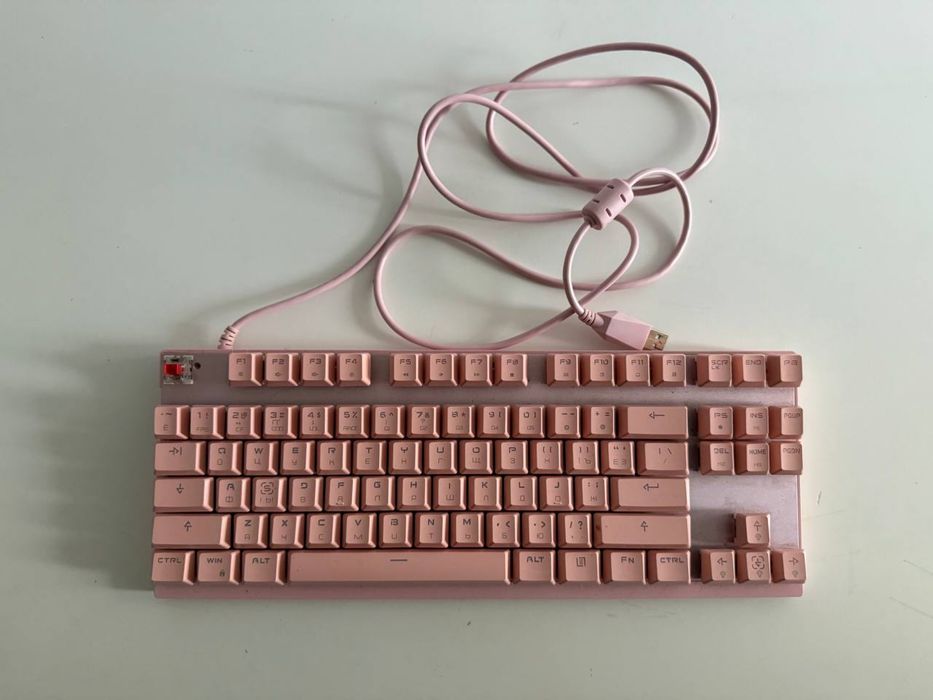 Продам клавіатуру Motospeed K82