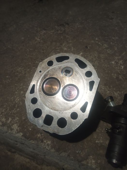 Головка до мотоблока зубр 8 і топлівний насос форсунка