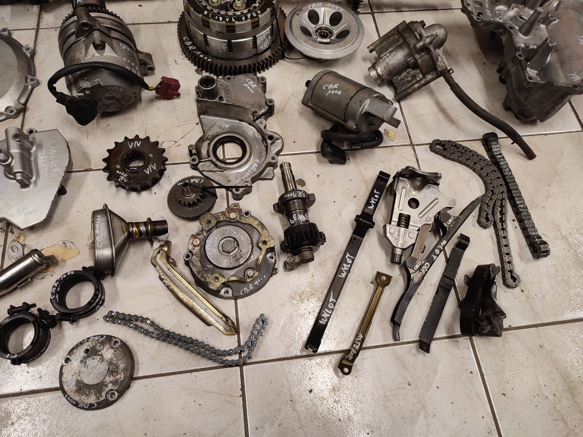 Honda CBR 1000 F SC21 sc24 sc09 silnik części cylinder głowica kapa