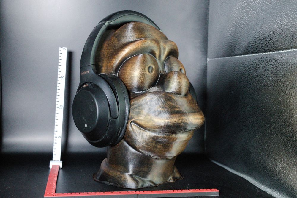 Unikatowy stojak na słuchawki - Victoria Brass