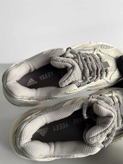 Жіночі Кросівки Adidas Yeezy 700 v2 Static 36 Без Предоплати