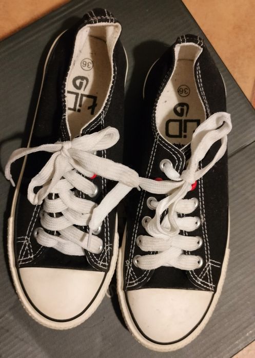 Trampki czarne rozmiar 36