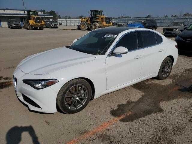 Alfa Romeo Giulia 2017 Року