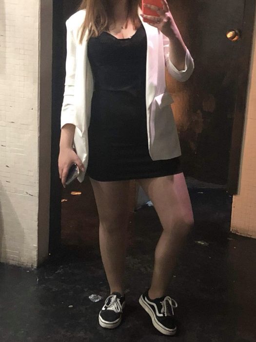 Vestido preto curto