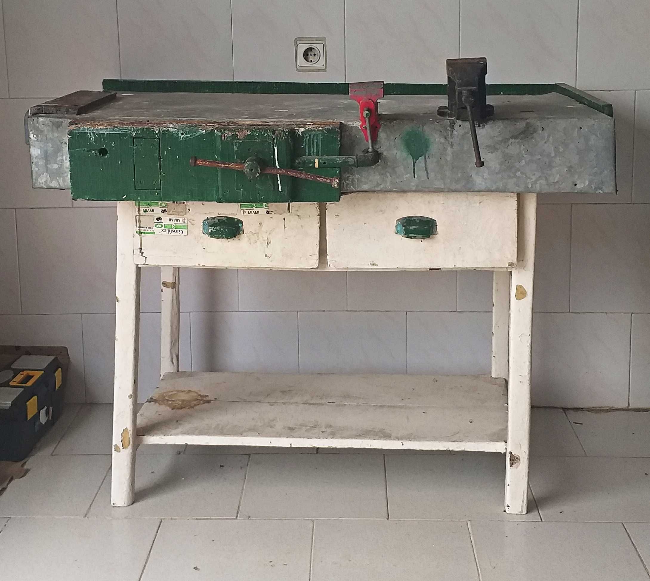 Mesa/Bancada de trabalho (oficina & garagem)