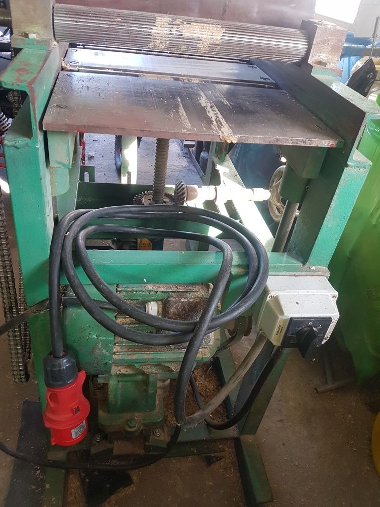 Grubościówka trójfazowa 3 x 400V 4,5kW, 3 - noże, automatyczny posuw