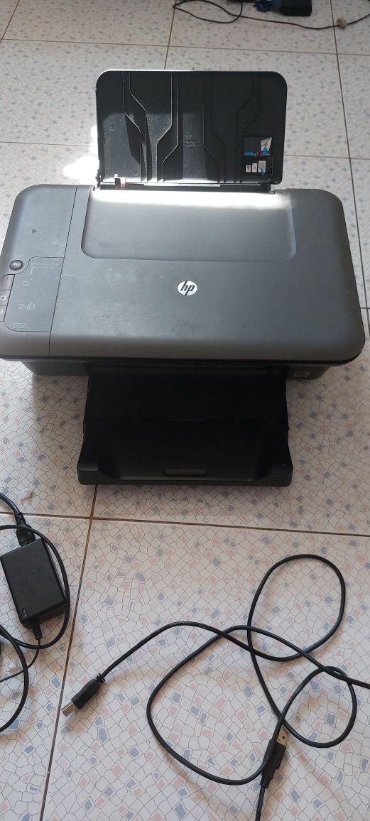 Принтер hp Deskjet 1050A
