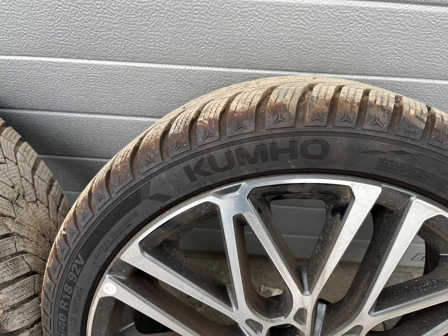 Koła felgi aluminiowe opony zimowe Kia ProCeed III Lift 2022r GT