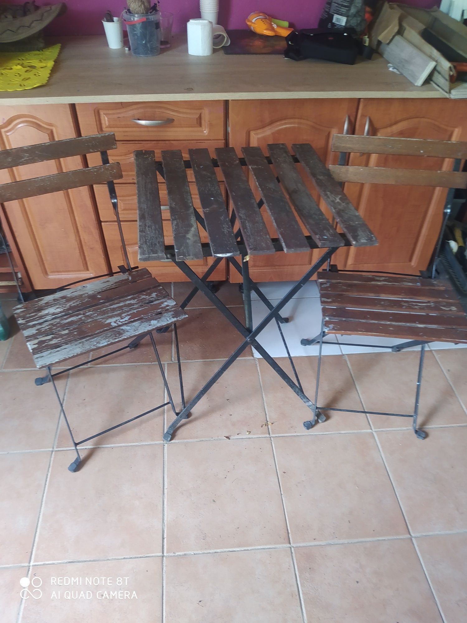 Stół i dwa krzesła polecam