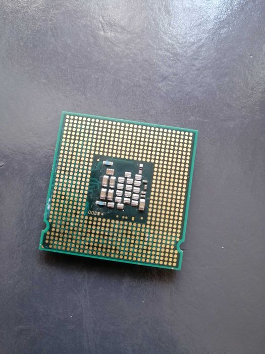 intel celeron 1,8hz512/800/06