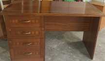 Secretaria em madeira