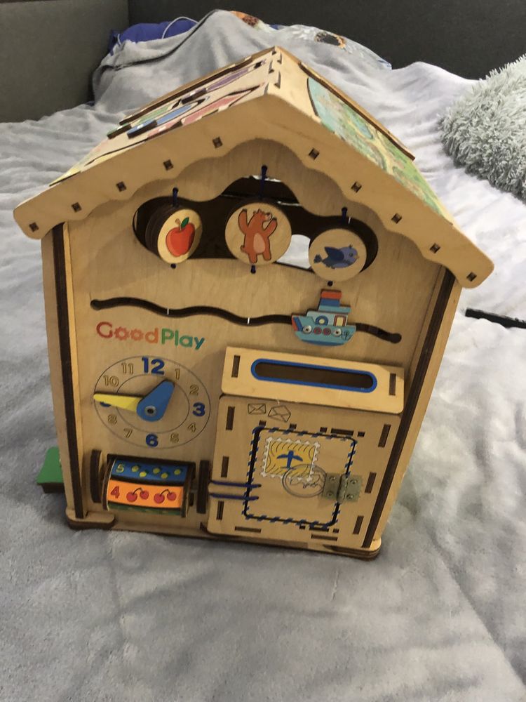 Продам бізі куб від Good Play