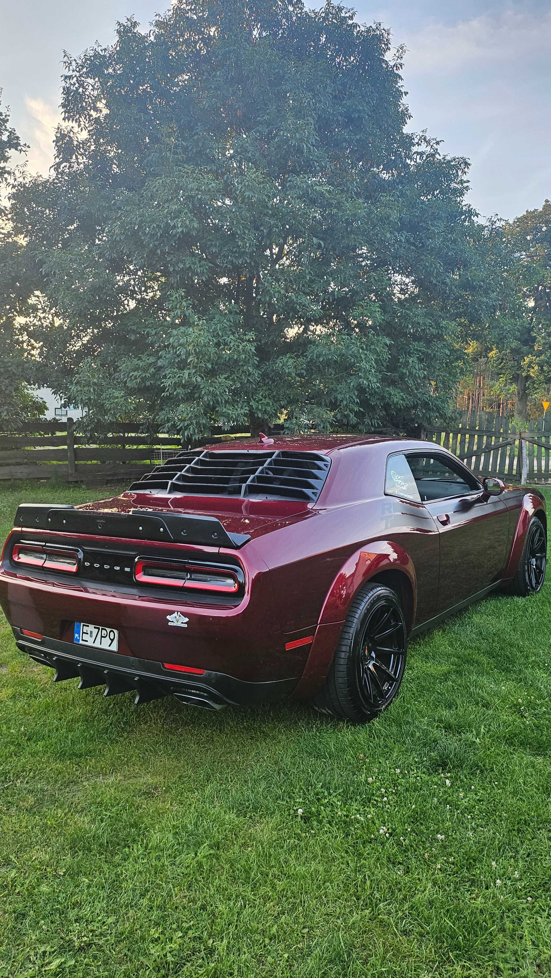 Dodge Challenger R/T 5.7 HEMI | Octane Red | Wide Body | Zadbany