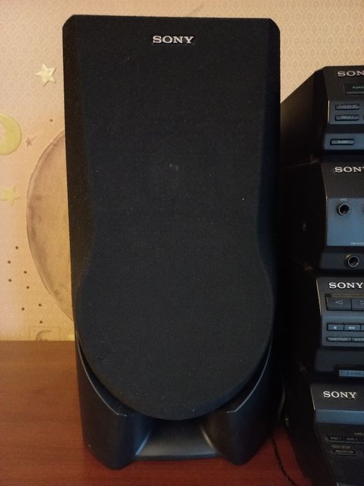 SONY  HCD-XB5 compact disk. 200$