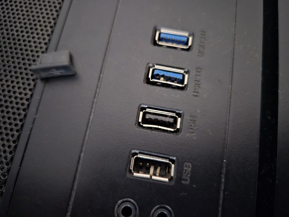 Komputer I9 9900KF Z390 16GB ram 1TB dysk 750W Zasilacz