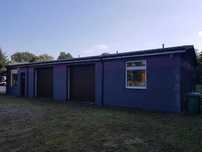 Budynek z garażem na działce 2500m2