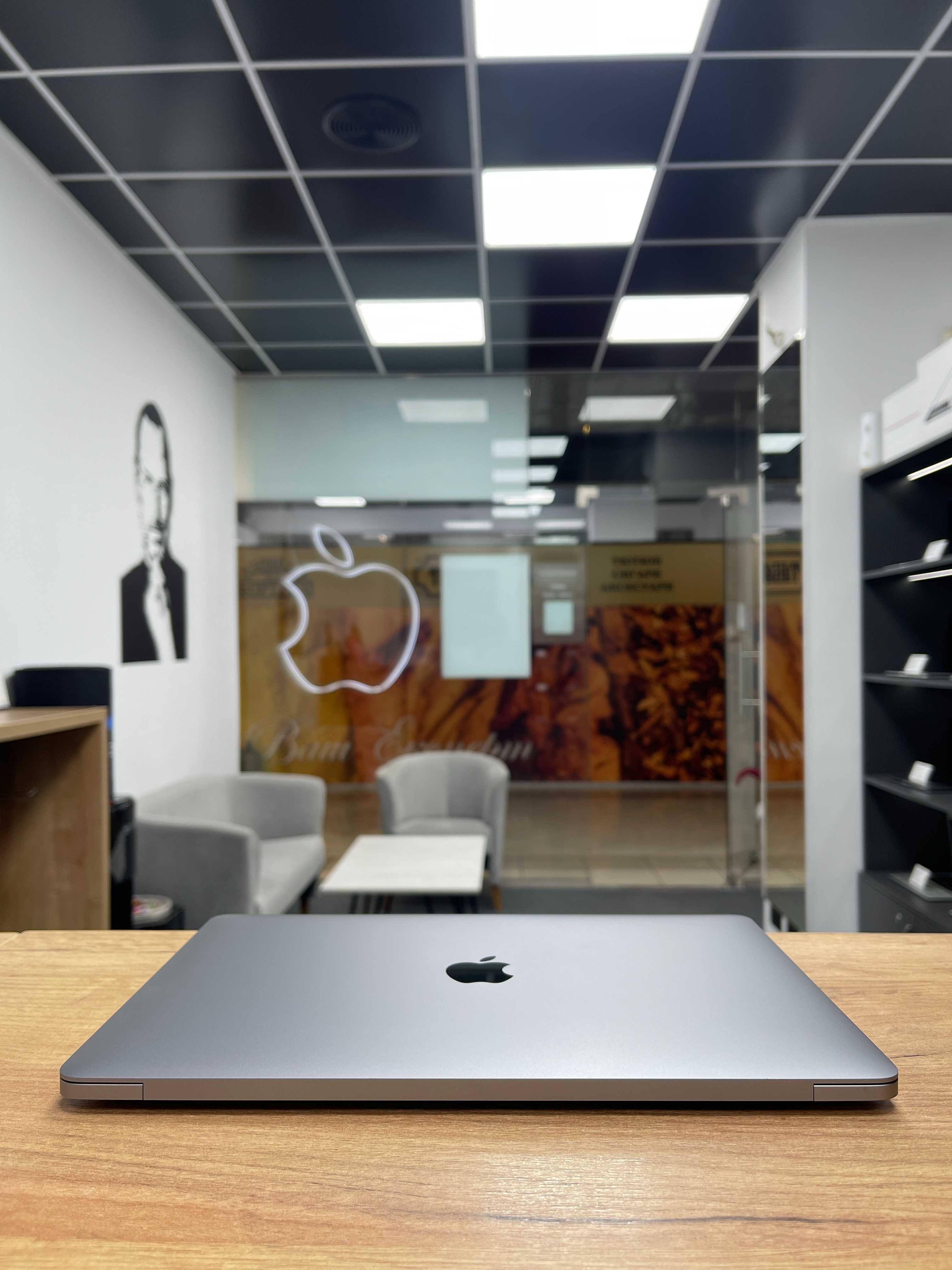Macbook Pro 2020 (2022 випуск) (M1/8gb/256 ssd)