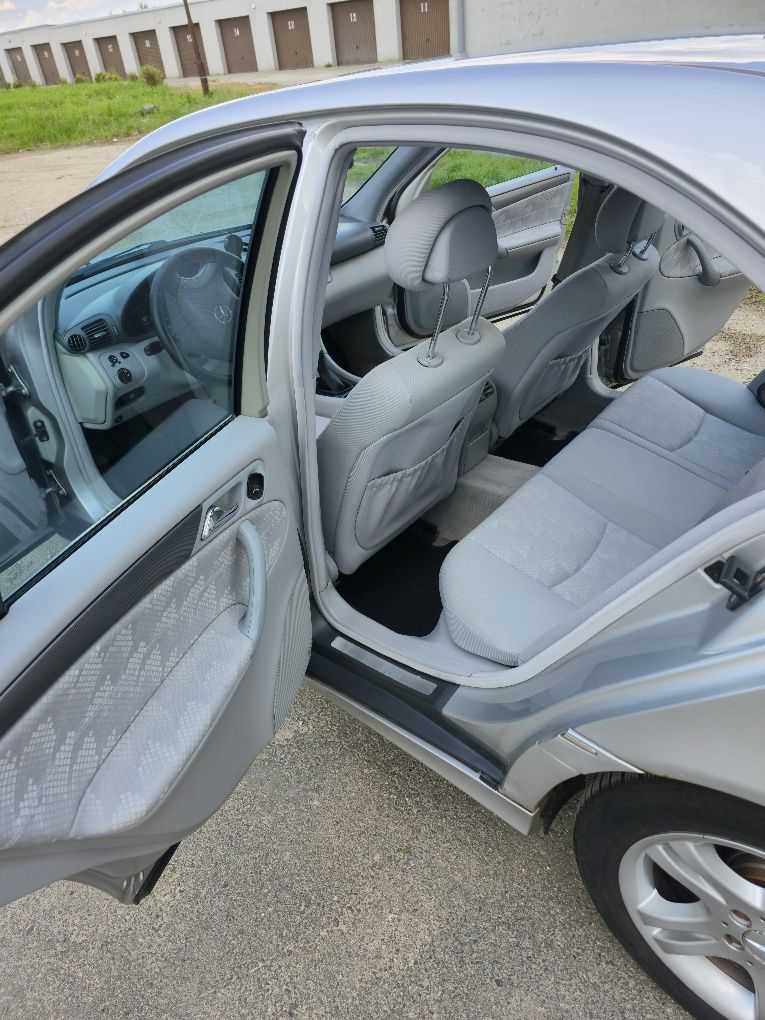Mercedes C200/180 Avangard/1.8 Kompresor/Manualny/Webasto/Benzyna+GAZ