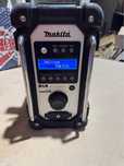 Makita dmr109 radio