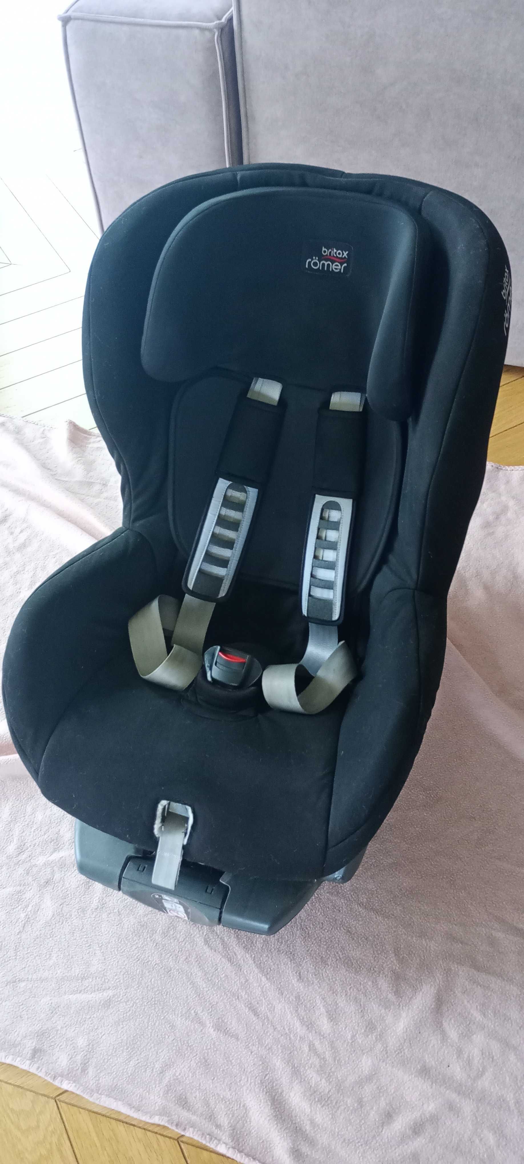Fotelik samochodowy Britax Romer 9-18 kg z isofix.