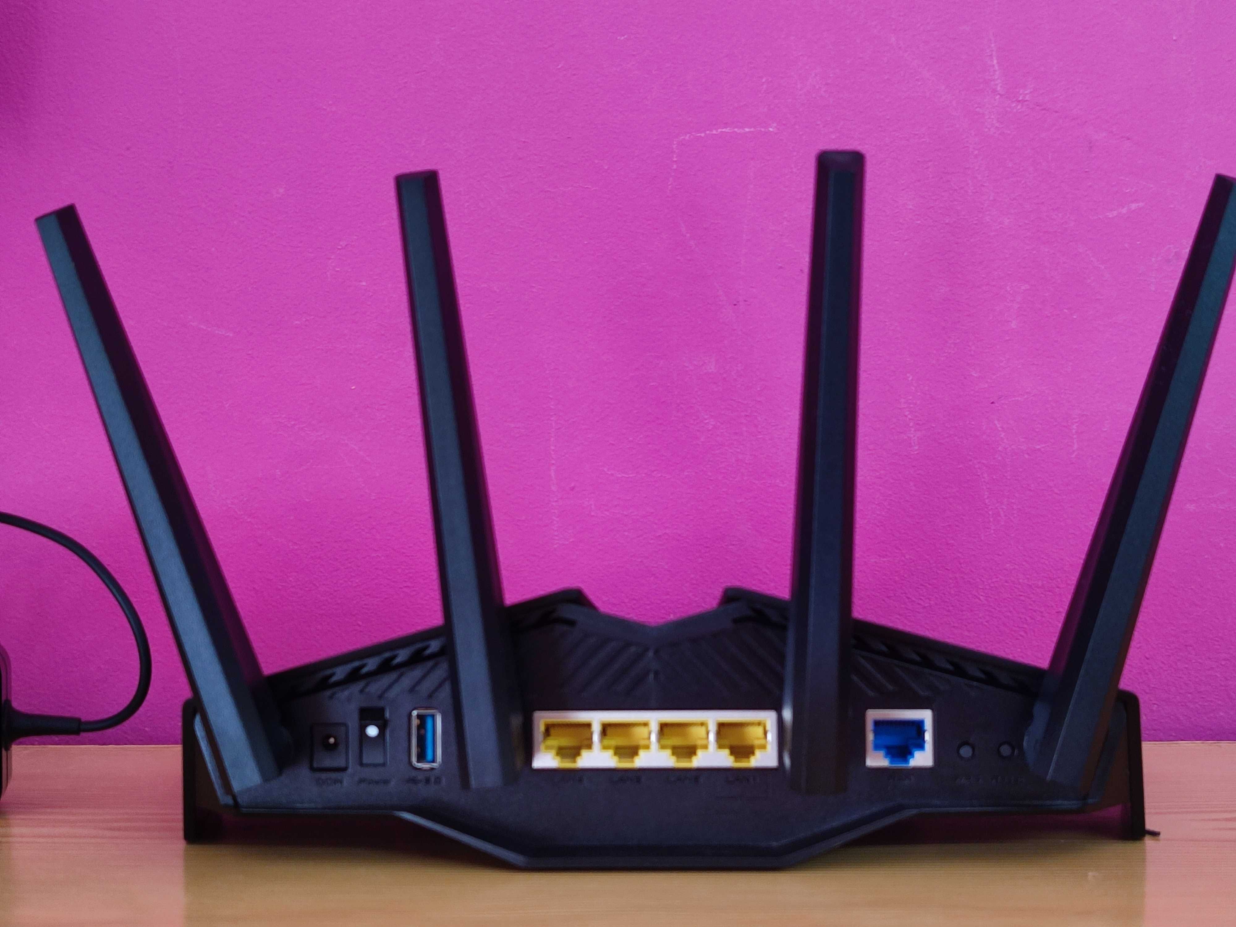 ASUS RT-AX82U AX5400 router Mesh