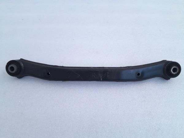 Braço de suspensão trás direito KIA Ceed (ED)