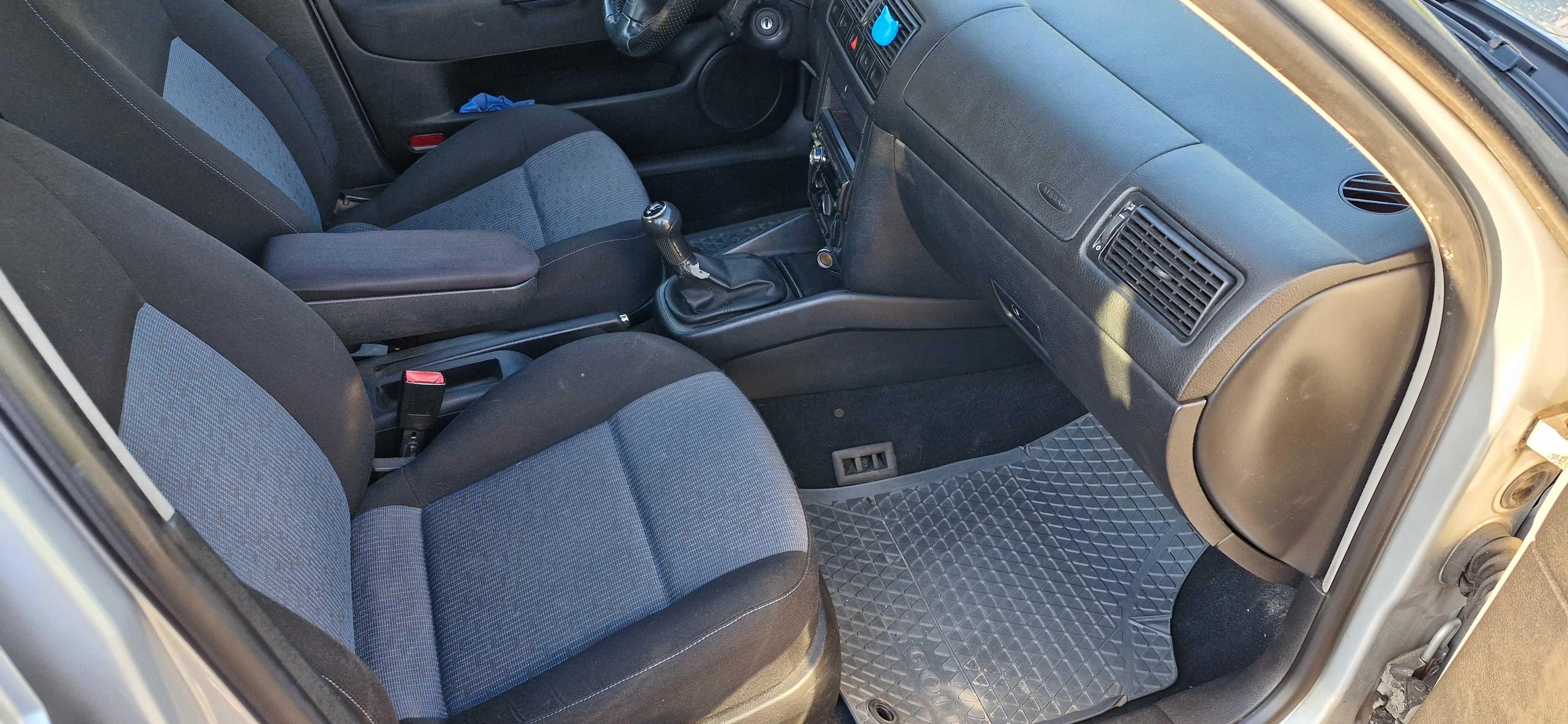 Volkswagen Golf IV 1.9 TDI -sprawna klimatyzacja-bez rdzy