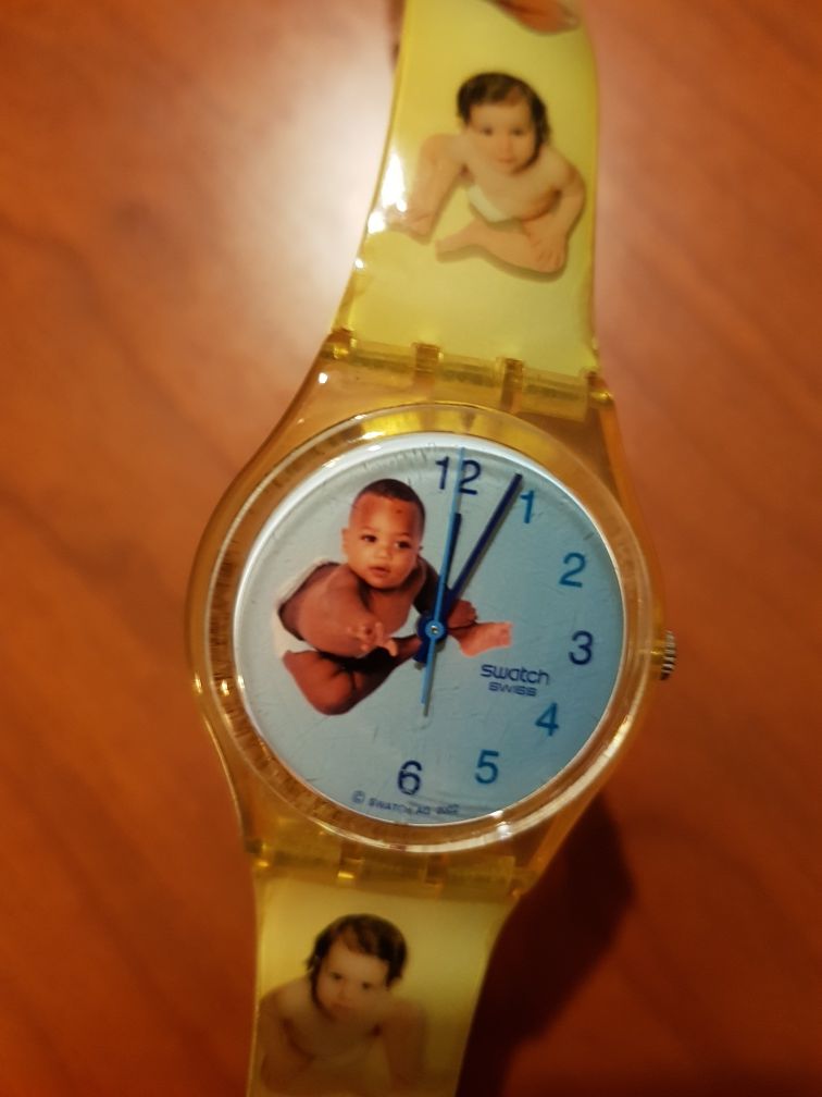 2 relógios swatch