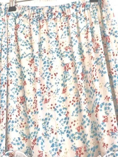 Saia estampada, com folho
