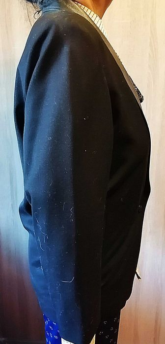 женский черный пиджак из натуральная шерсти и кожи, размер 40