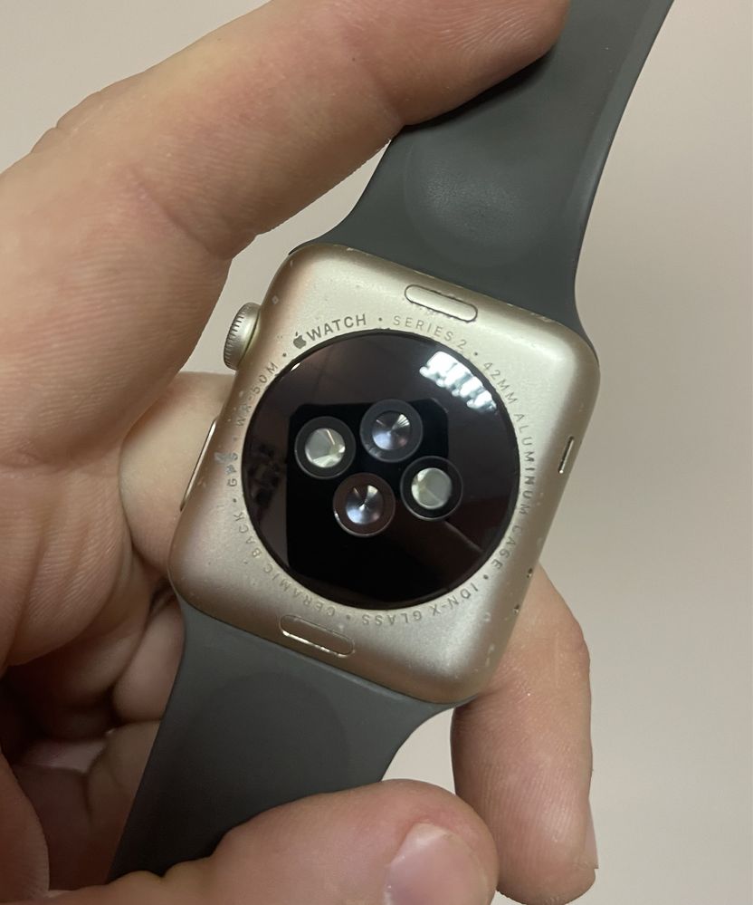 Смарт часы Apple Watch Series 2 42mm б/у