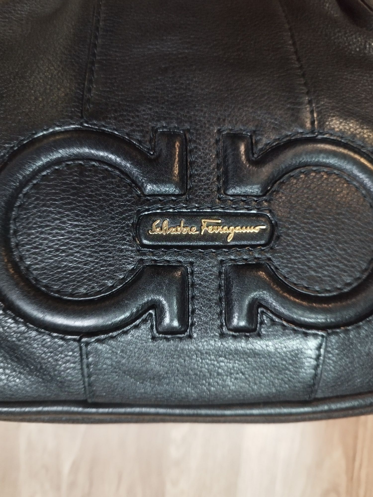 Mala em PELE *Salvador Ferragamo