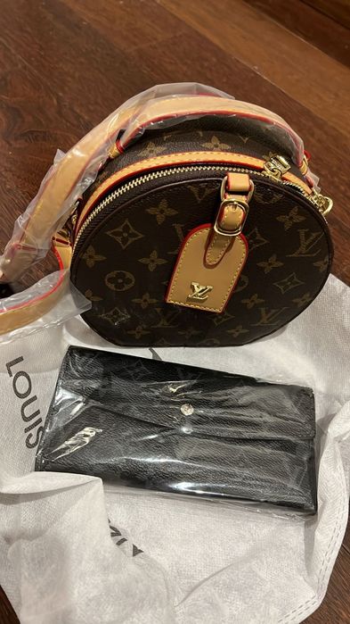 Malas  senhoras e porta moedas