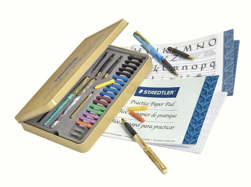 Вінтажний набір для каліграфії Staedtler з 33 предметів