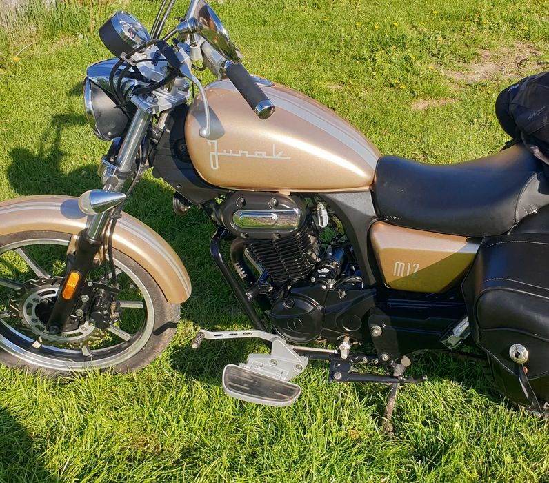 Junak M12 chopper
