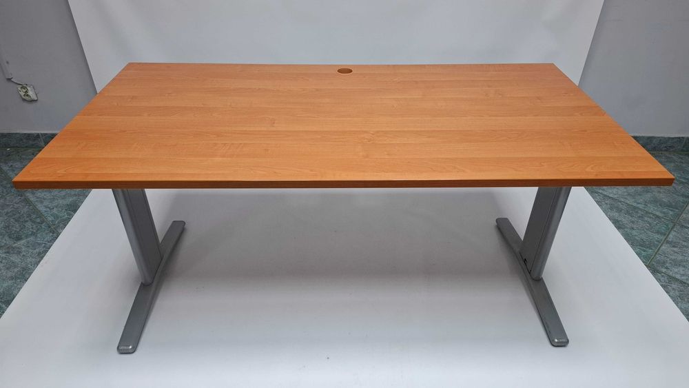 Zestaw mebli Wuteh olcha (biurko 160x80 + kontener) - duża ilość