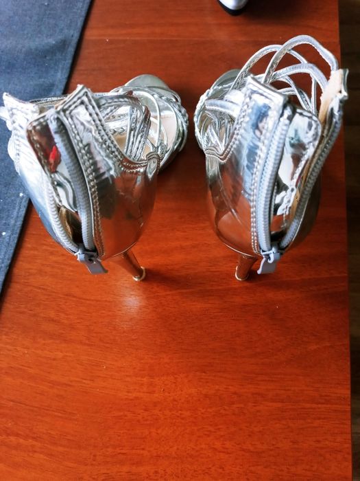 buty damskie srebne 39 paseczki z pięta