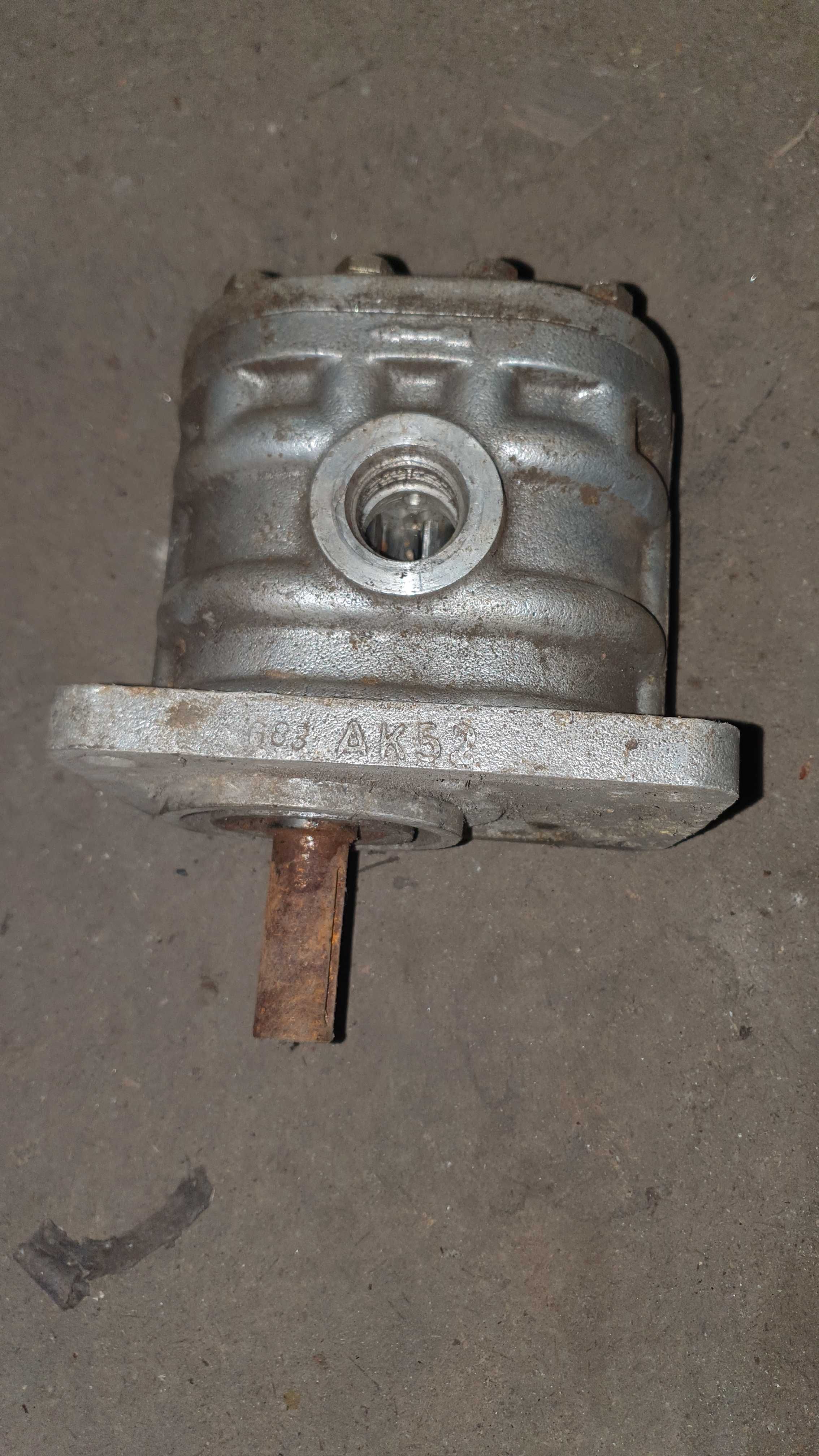 Pompa hydrauliczna olejowa, zębata, polskiej produkcji pz 6.3, pz 10