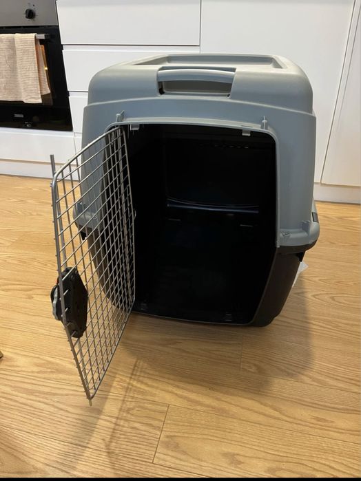 Transportadora de animais (92x64x67,5)