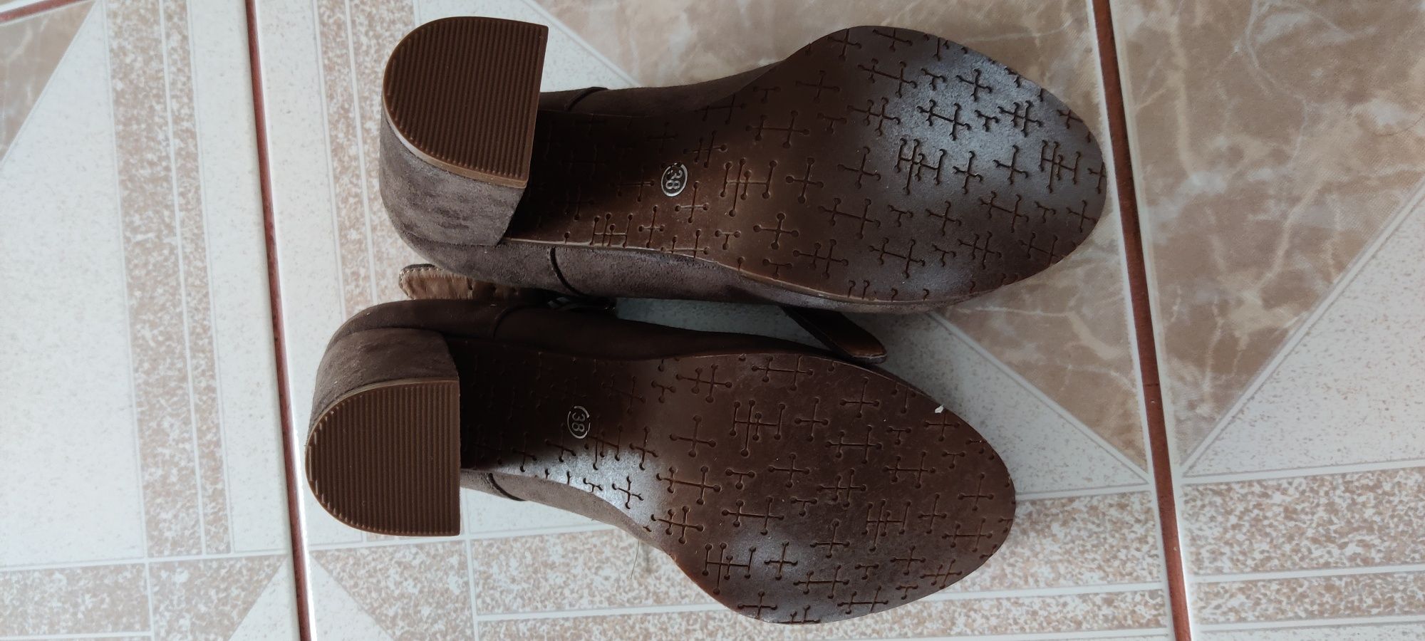 Nowe buty damskie