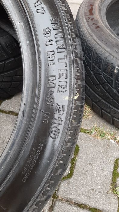 Opony zimowe 225/45/17 Pirellii