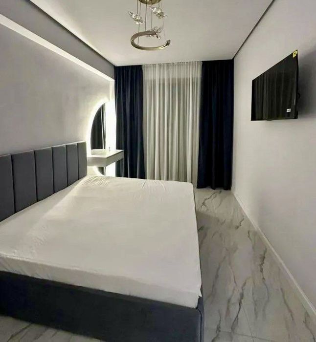 Подобово/погодинно  квартира центр vip на ТЦ украина от 10 дней знижка