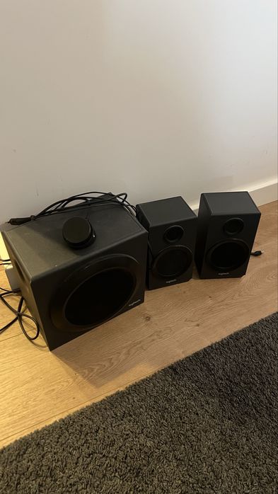 Colunas e subwoofer Logitech Z333