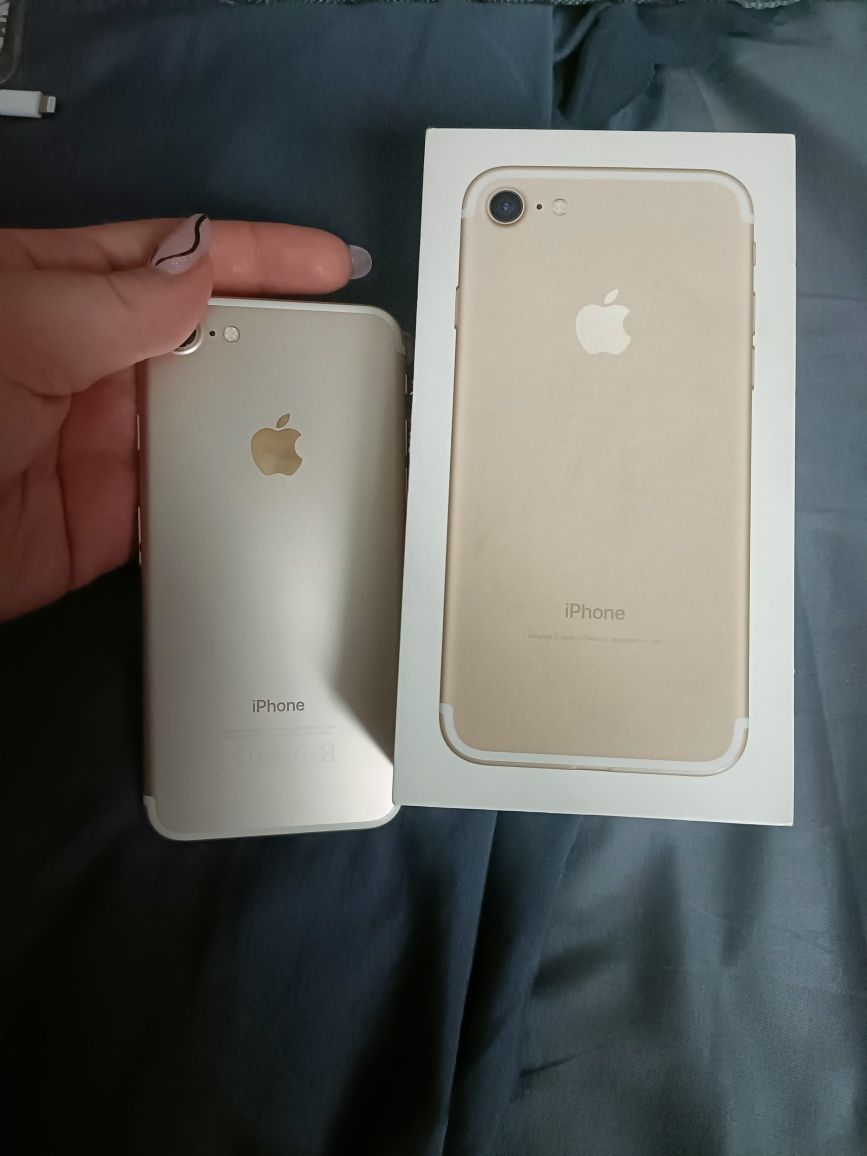 iPhone 7 gold sprawny